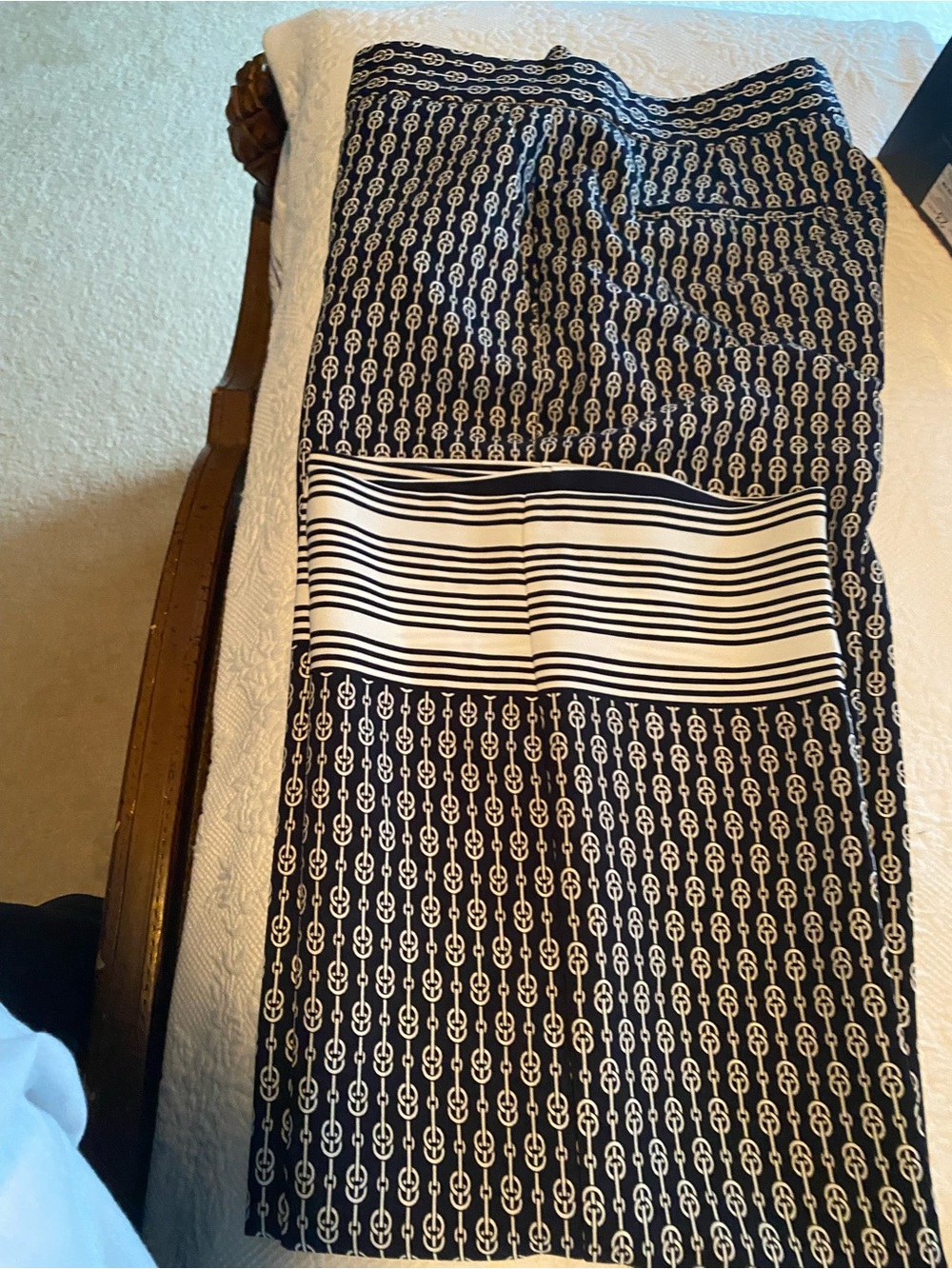 Ann Taylor Factory Navy and White Chain-Link Print pant - Picture 9 of 15